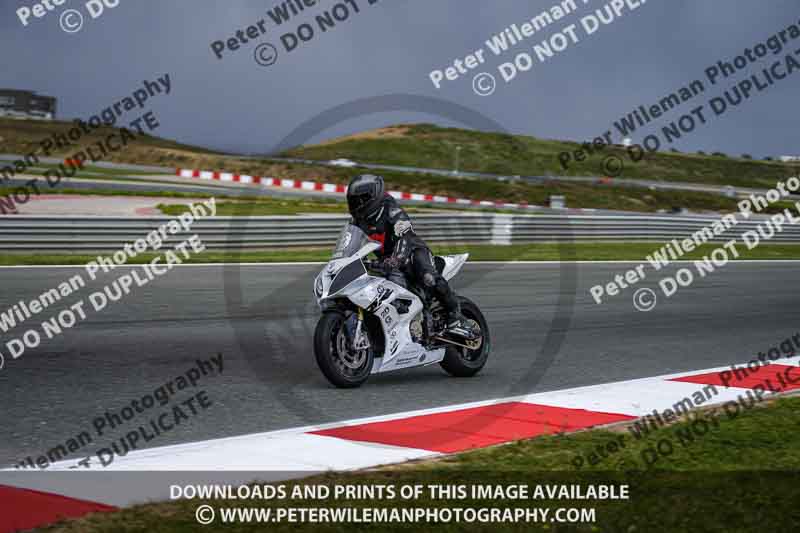 cadwell no limits trackday;cadwell park;cadwell park photographs;cadwell trackday photographs;enduro digital images;event digital images;eventdigitalimages;navarra;no limits trackdays;peter wileman photography;racing digital images;trackday digital images;trackday photos